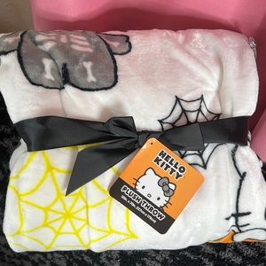 Hello Kitty Halloween Blanket